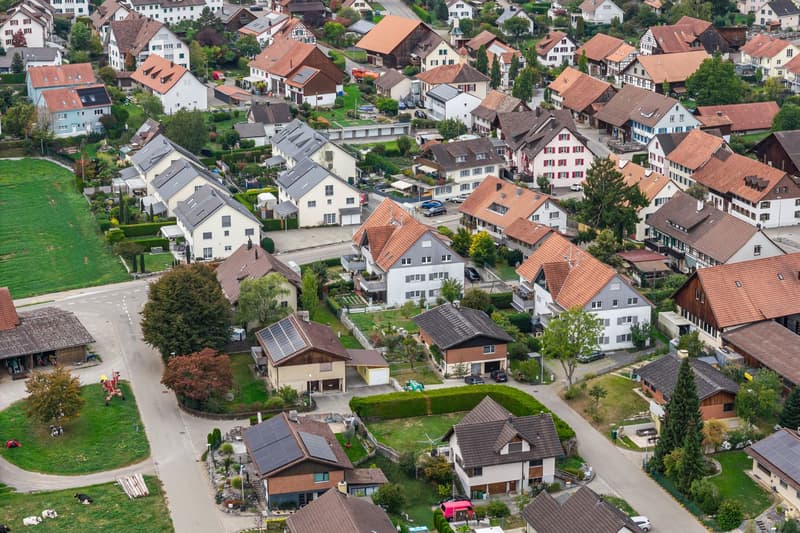 Attraktive 4.5-Zimmer-Gartenwohnung in Hagenbuch ZH (15)
