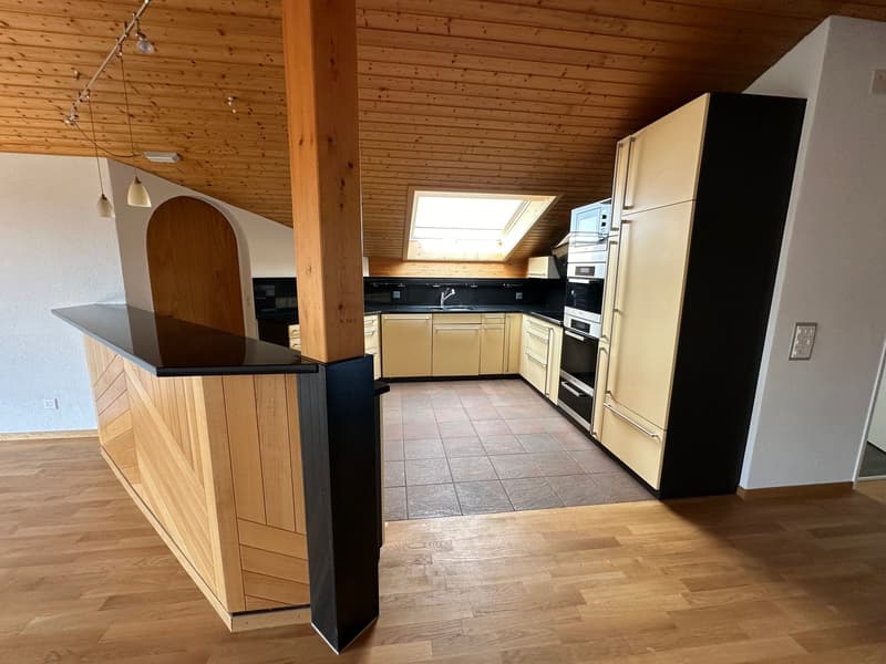 Charming residential and commercial property in a central location in Gurmels (8)