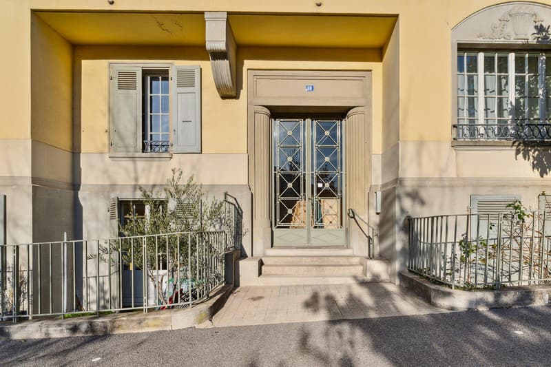 RARE !!! Spacieux 8 pièces de 188m2 en plein coeur de Champel (6)
