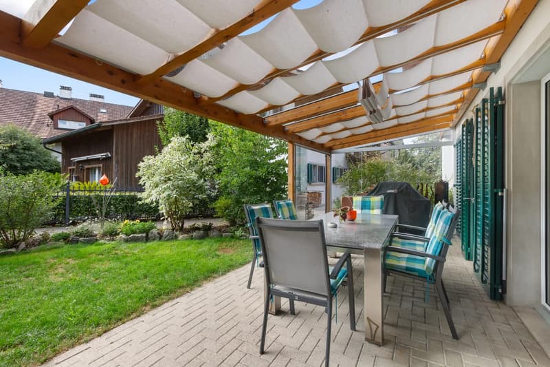 4.5-Zimmer-Gartenwohnung mit Terrasse in Nürensdorf (10)