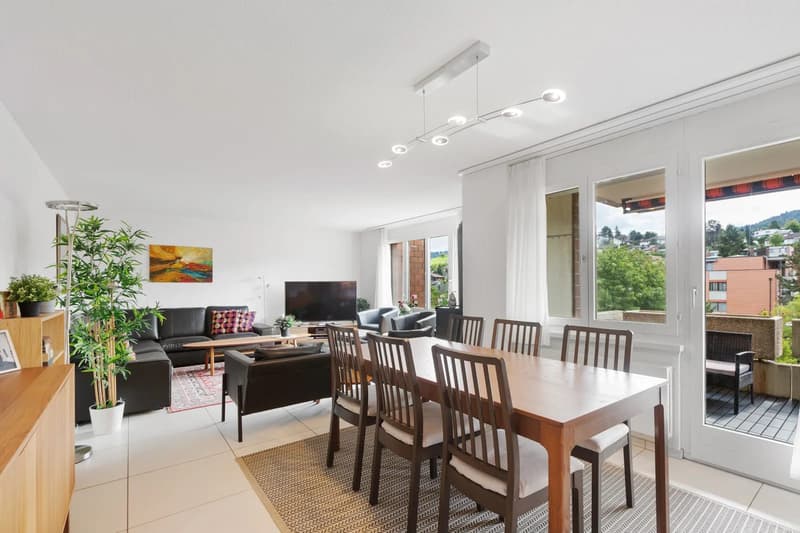 4.5-Zimmer-Wohnung mit Balkon und Schwedenofen in Oberuzwil kaufen (5)
