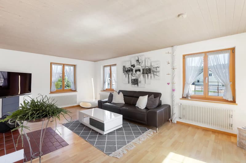 6.5-Zimmer-Einfamilienhaus mit Wintergarten in Grafstal (9)