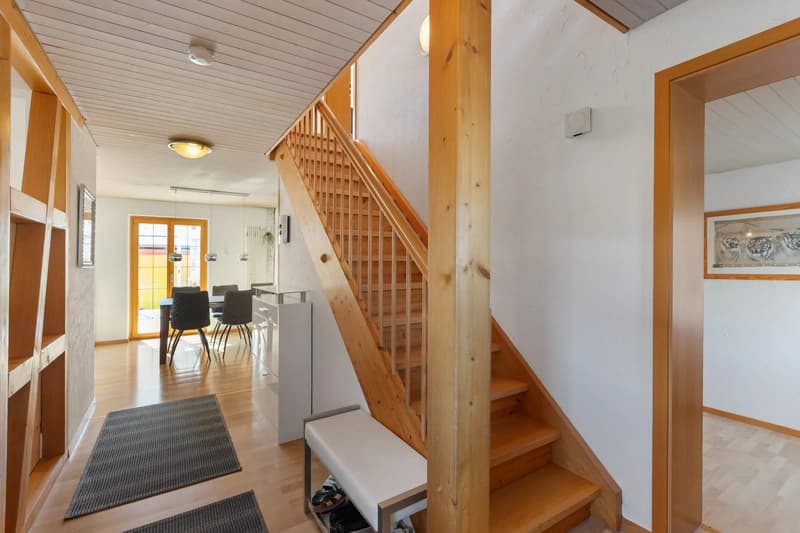6.5-Zimmer-Einfamilienhaus mit Wintergarten in Grafstal (4)