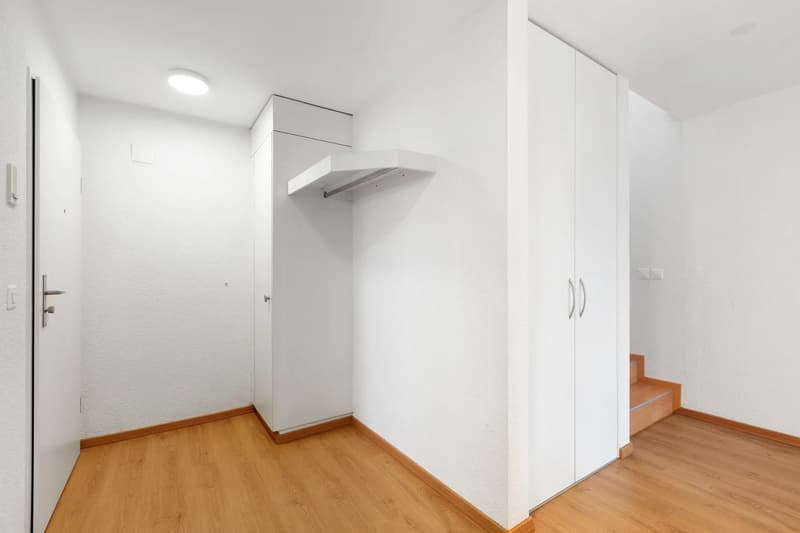 5.5-Zimmer-Dachwohnung mit Cheminée in Bonau (3)