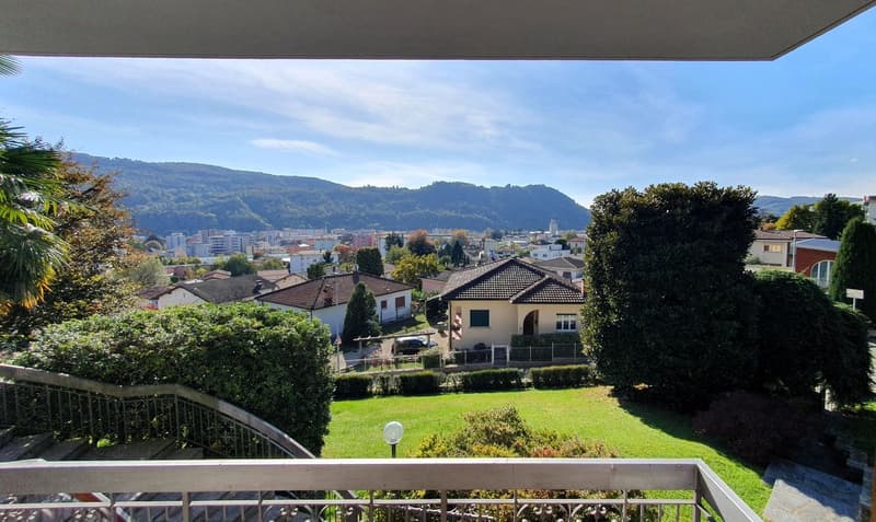 Villa élégante de 9,5 pièces avec vue panoramique à Morbio Inferiore (15)