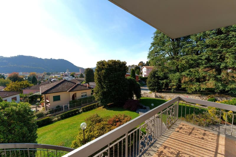 Villa élégante de 9,5 pièces avec vue panoramique à Morbio Inferiore (17)