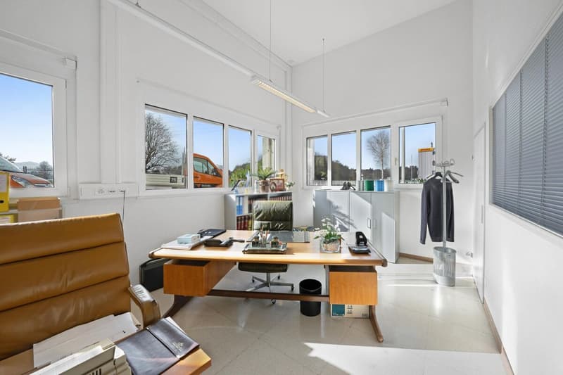 Office and storage spaces (4)