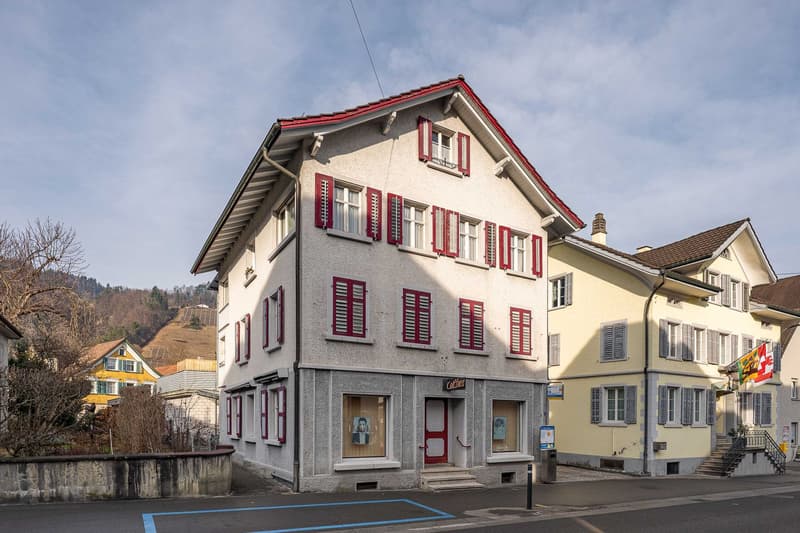 Casa residenziale e commerciale (2)