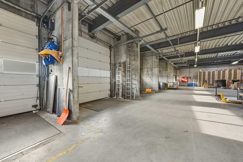 Gewerbe mit Hochregallager (5)