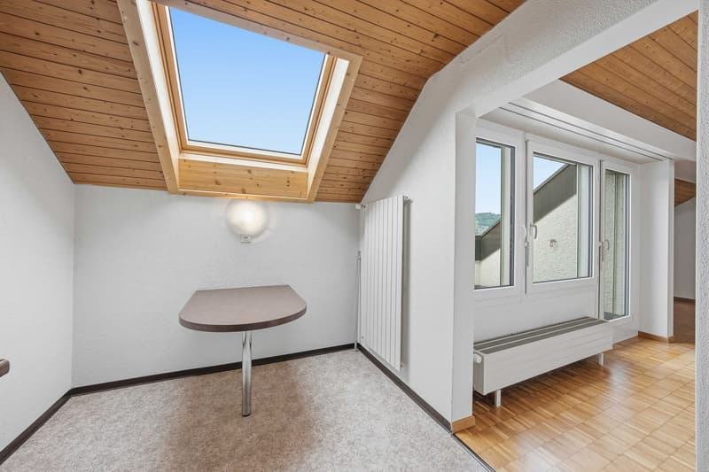 4-Bedroom Maisonette Apartment (5)