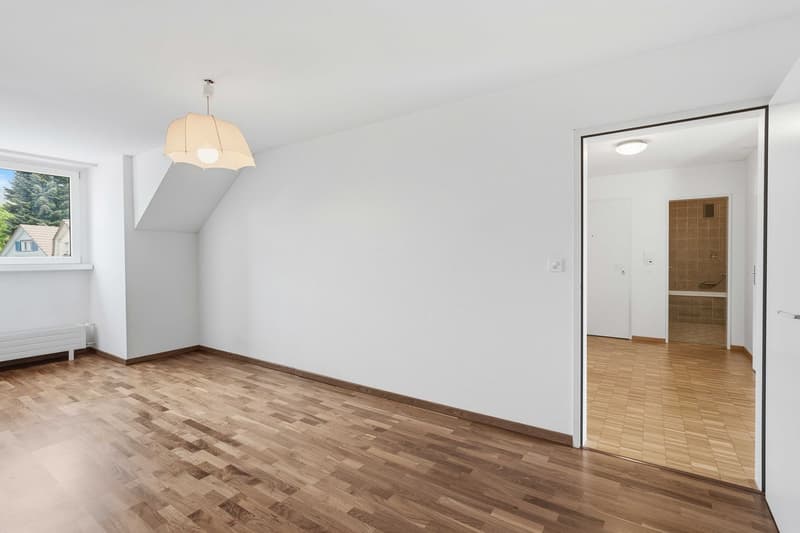 4-Bedroom Maisonette Apartment (8)