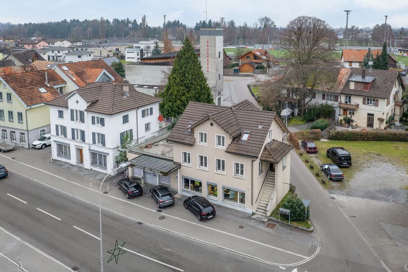 Wohn- und Geschäftshaus (2)