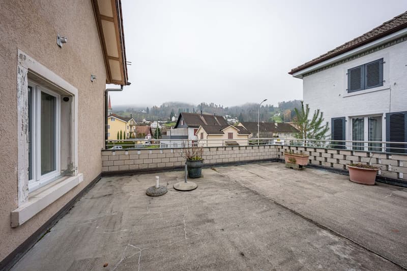 Wohn- und Geschäftshaus (8)