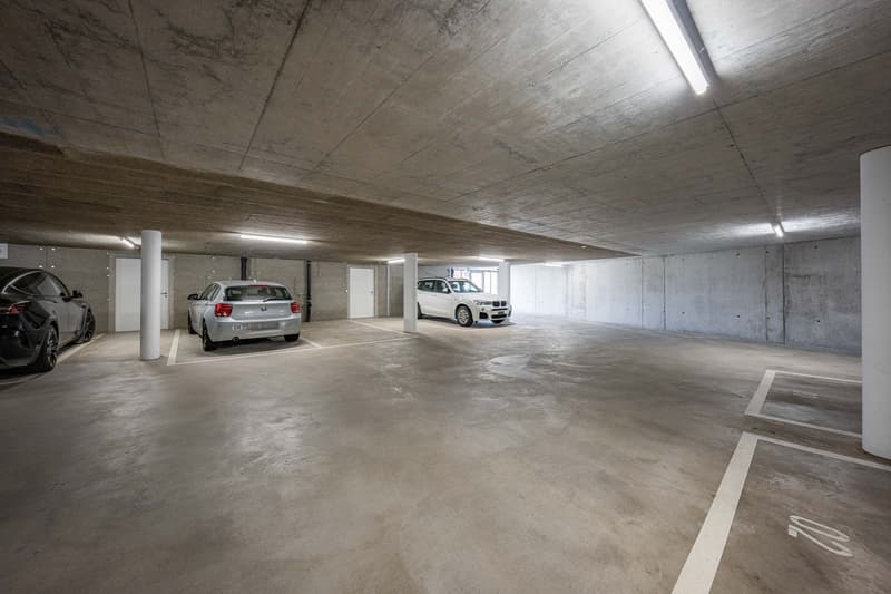 Place de parking en garage (3)