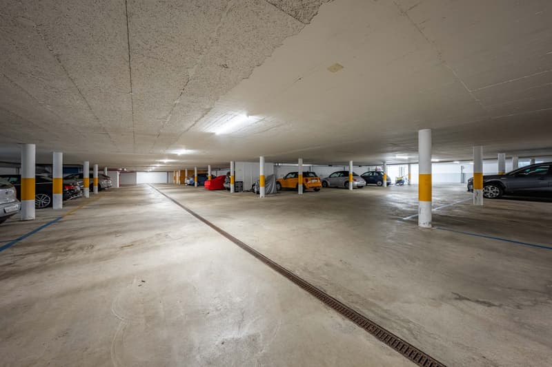 Posto auto in garage (4)
