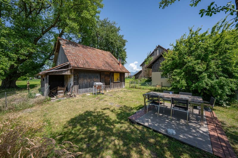 Maison unifamiliale avec bâtiments économiques (8)
