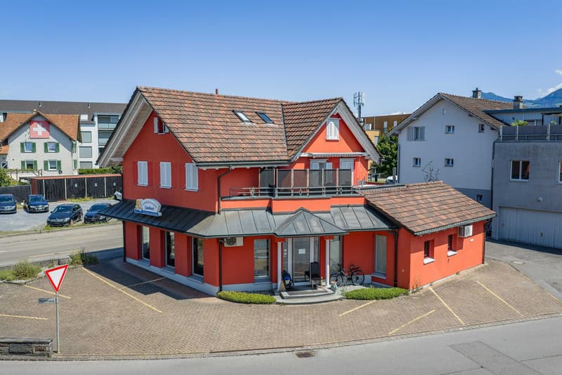 Casa residenziale e commerciale (2)