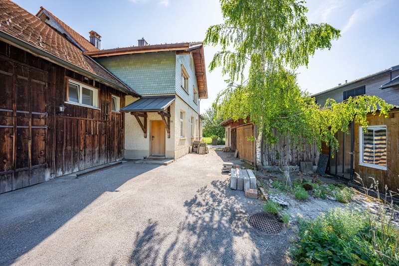 Single-family house (10)