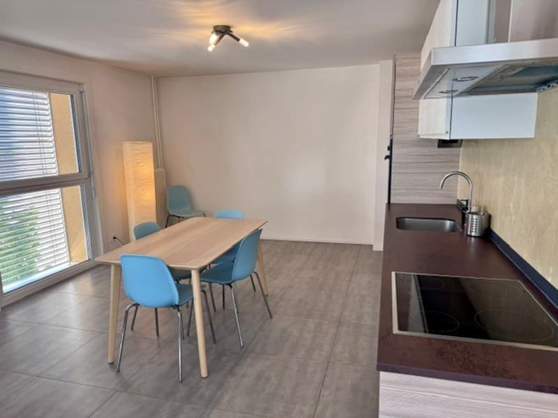 Charmant appartement de 3 pièces avec balcon et vue à Neuchâtel (4)