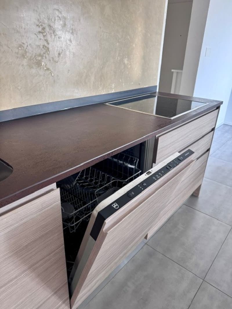 Charmant appartement de 3 pièces avec balcon et vue à Neuchâtel (5)
