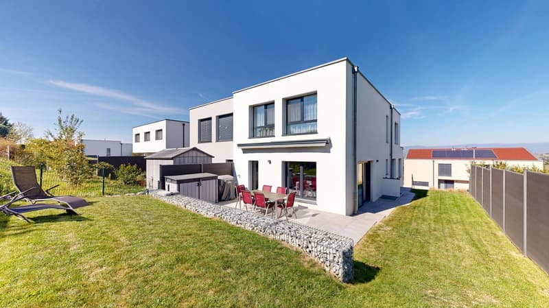 À PEINE DÉVOILÉE… DÉJÀ CONVOITÉE | Magnifique maison moderne – calme, vue & 5 places de parc (3)