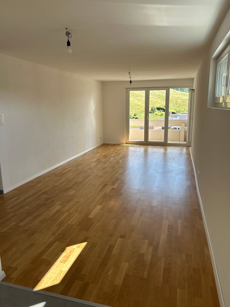 Beautiful 3.5-room apartment with balconies and lovely view in Le Locle - 1st net rent offered (1)