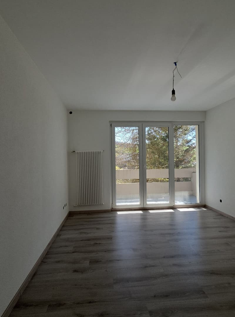 Magnificent 3.5-room apartment with balcony and panoramic view in Le Locle (5)