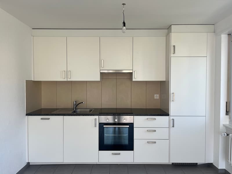 Appartement lumineux de 3.5 pièces avec balcon (3)