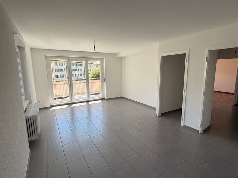 Appartement lumineux de 3.5 pièces avec balcon (1)