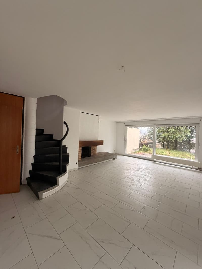 Villa moderna di 4,5 locali con garage e terrazze a Delémont (6)