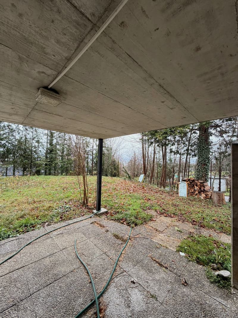 Villa moderna di 4,5 locali con garage e terrazze a Delémont (3)