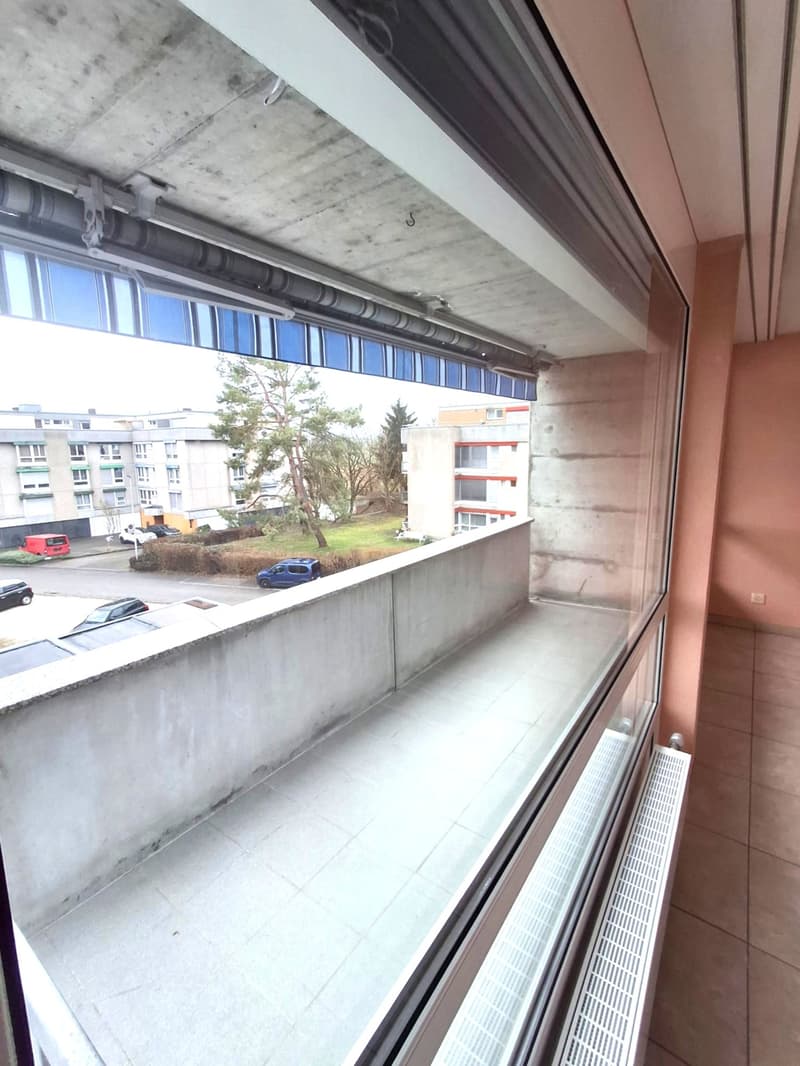 Geräumige 4.5-Zimmer-Wohnung in Courroux (2)
