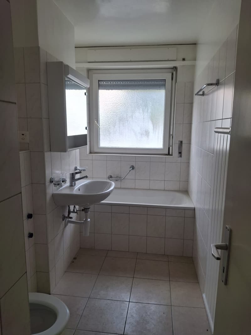 Appartement 2.5 pièces lumineux avec balcon à La Chaux-de-Fonds (5)