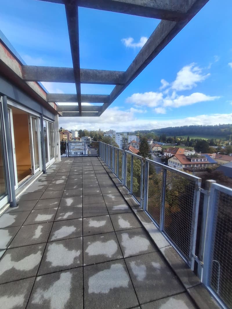 Magnifique appartement en attique de 4.5 pièces avec vue panoramique – La Chaux-de-Fonds (8)