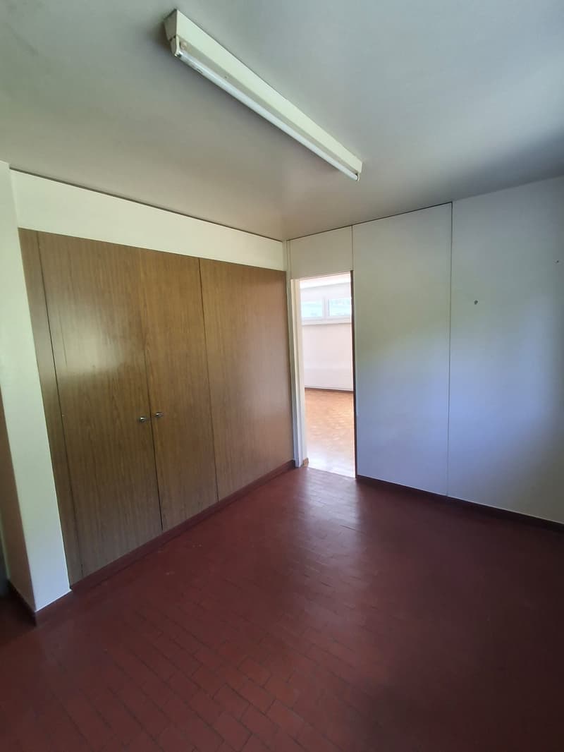 Appartement 3.5 pièces lumineux avec balcon à Le Locle (6)