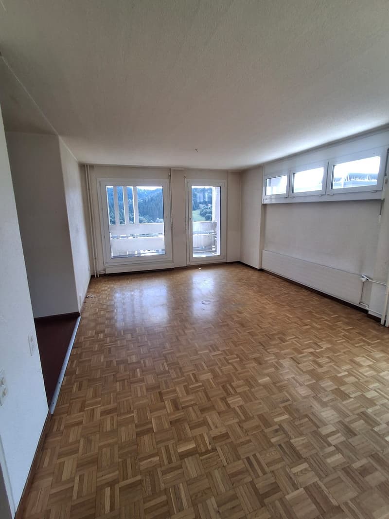 Appartement 3.5 pièces lumineux avec balcon à Le Locle (2)