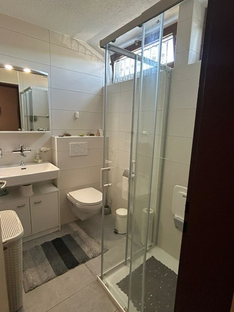 Bright and quiet semi-detached house in Bassecourt – 5 rooms with garage and terrace (9)