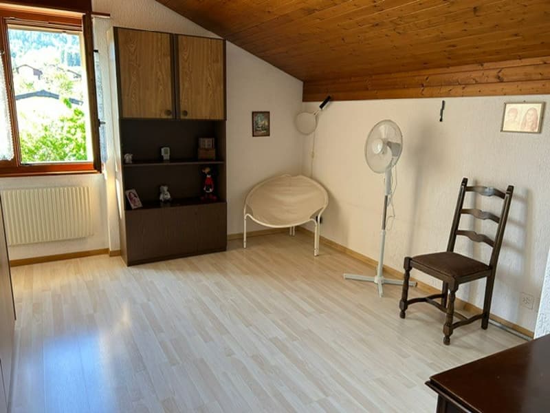 Bright and quiet semi-detached house in Bassecourt – 5 rooms with garage and terrace (10)