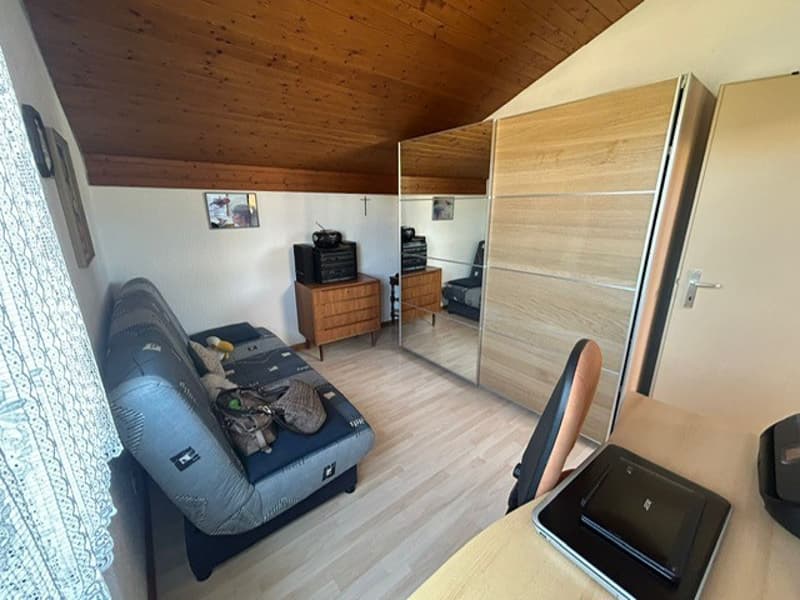 Bright and quiet semi-detached house in Bassecourt – 5 rooms with garage and terrace (11)