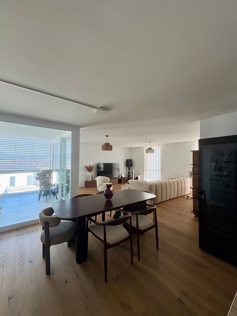 Lumineux appartement de 4.5 pièces à Rossemaison (2)