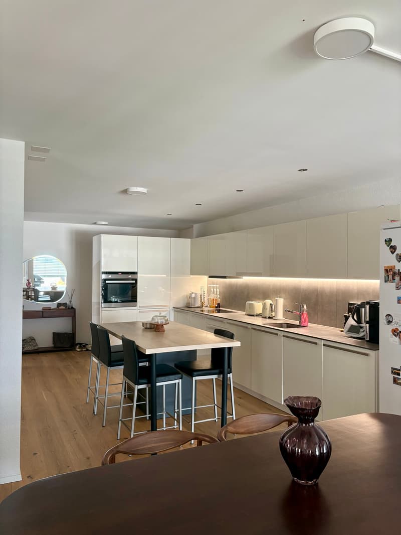 Lumineux appartement de 4.5 pièces à Rossemaison (5)