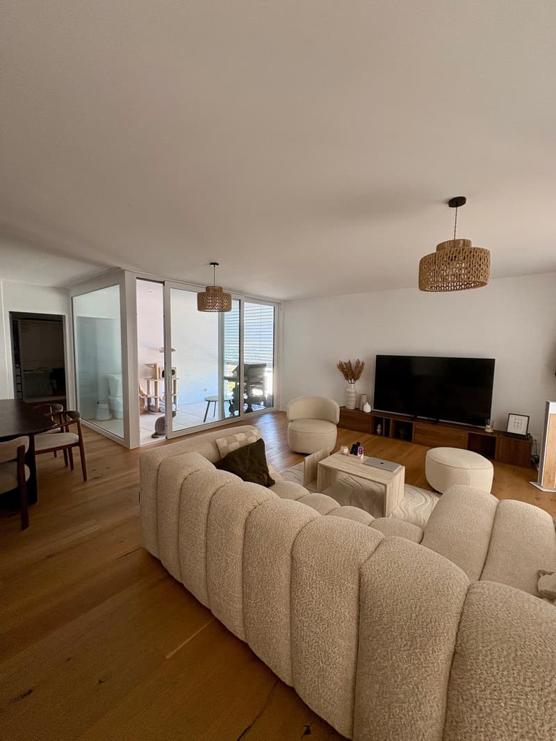 Lumineux appartement de 4.5 pièces à Rossemaison (3)