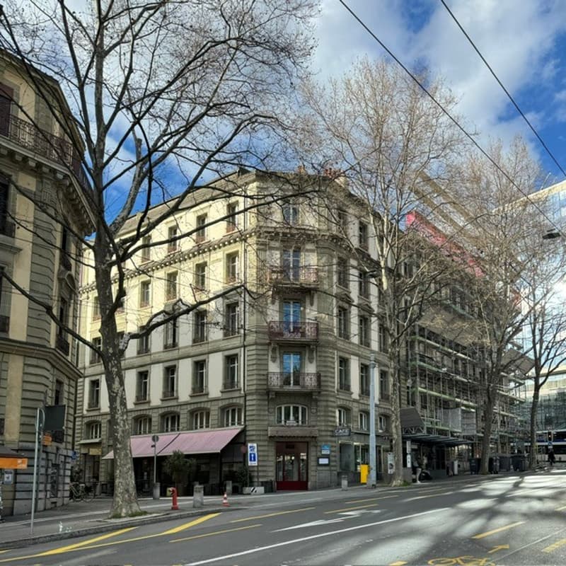 Charmantes 5-Zimmer-Wohnung im Herzen von Lausanne renoviert (1)