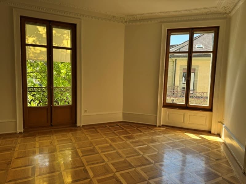 Charmantes 5-Zimmer-Wohnung im Herzen von Lausanne renoviert (6)