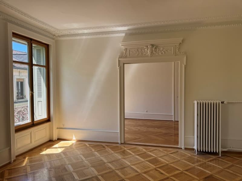 Charmantes 5-Zimmer-Wohnung im Herzen von Lausanne renoviert (5)