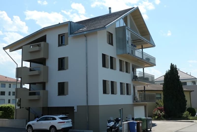 Charmant studio moderne avec balcon à Saint-Sulpice (1)