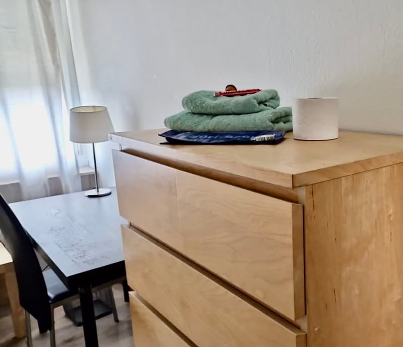 Einzelzimmer in Wohnung 4 (Zimmer 2)