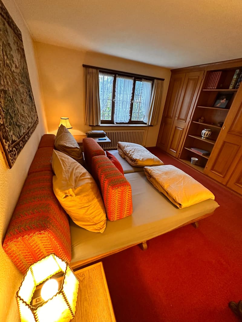 Affascinante chalet di 6 locali in una posizione tranquilla di Klosters-Serneus (16)