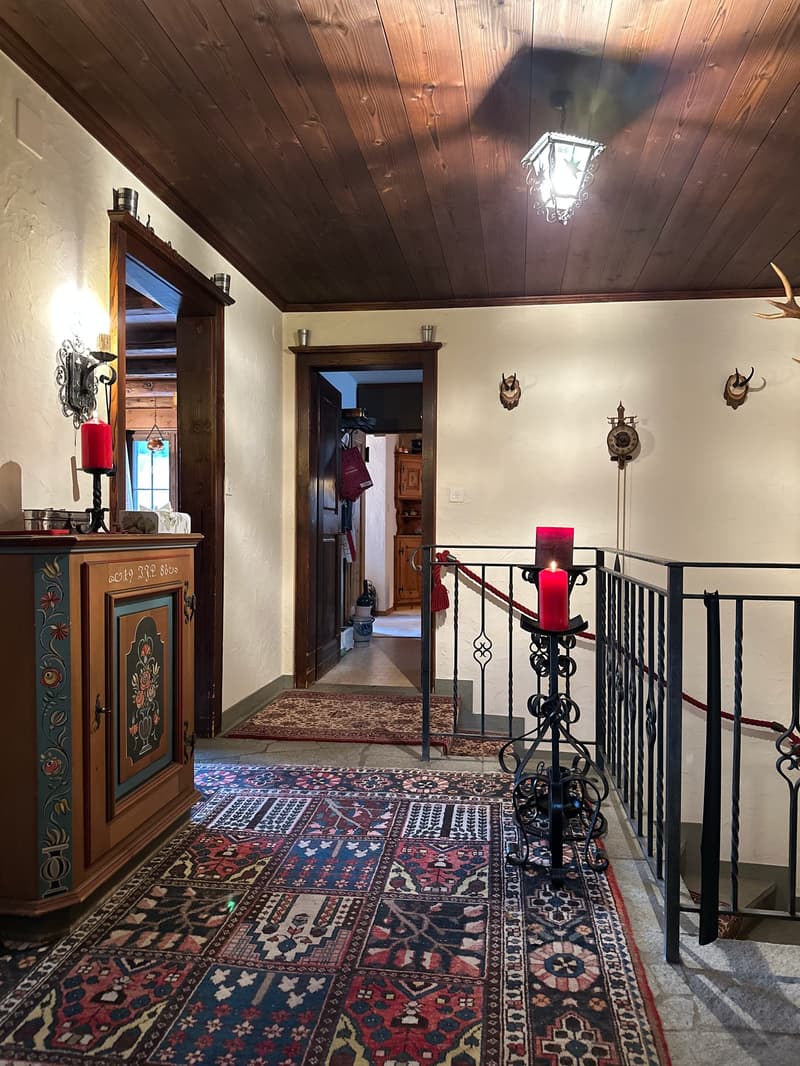 Affascinante chalet di 6 locali in una posizione tranquilla di Klosters-Serneus (12)
