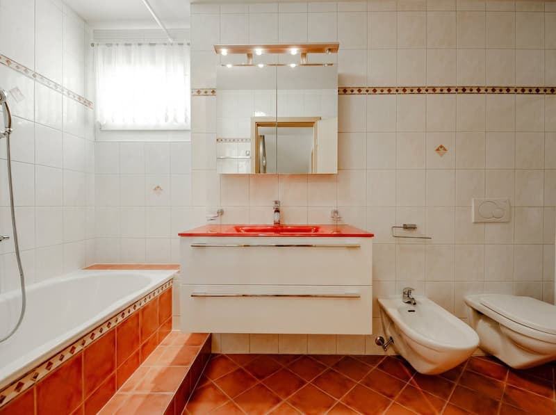 VENDUTA - Casa di 6.5 locali in un quartiere familiare ricercato (9)